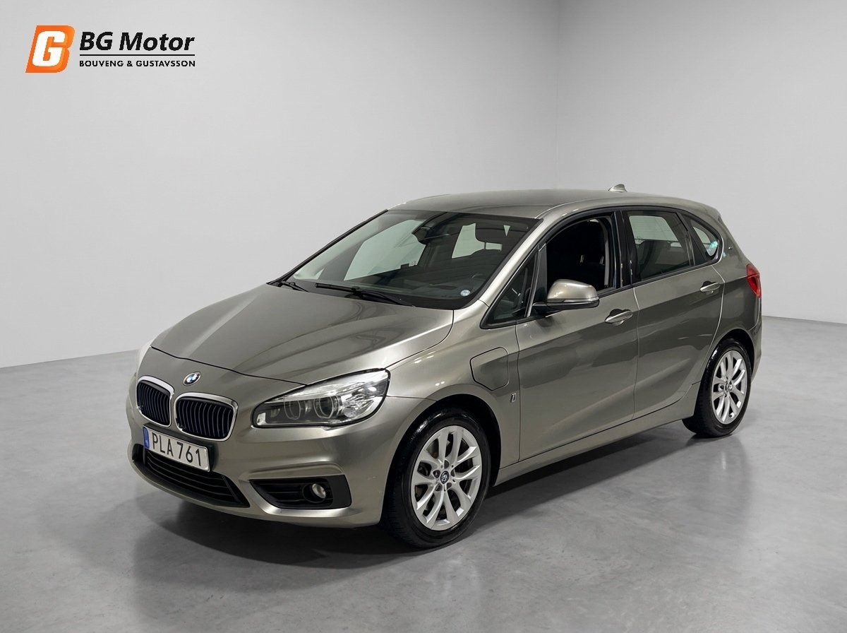 BMW 225