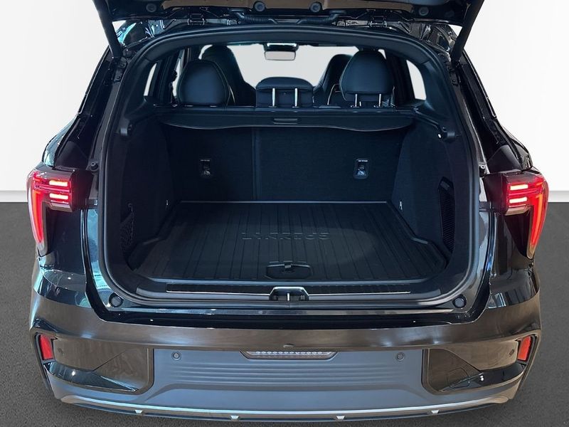 Lynk & Co 01 bild 6