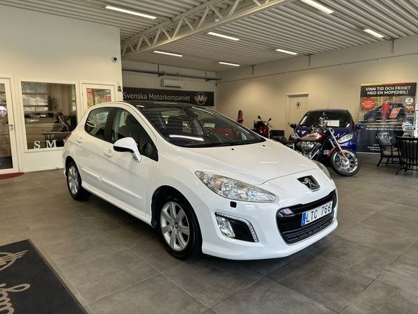 Peugeot 308 5-dörrar 1.6 e-HDi FAP Farthållare Panorama Ny besiktad - 2011