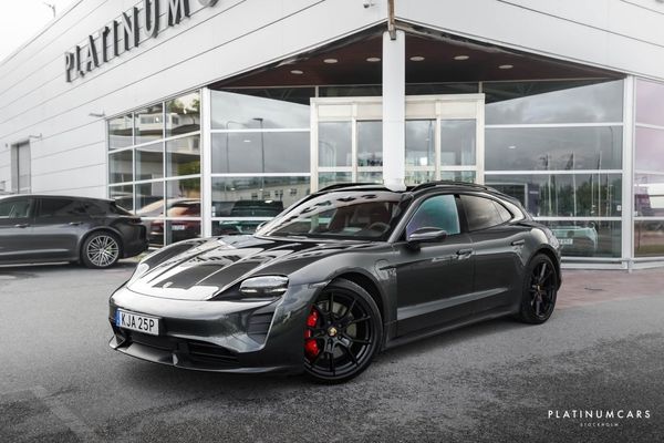 Porsche Taycan GTS GTS Sport Turismo / SportDesign Carbon / Sv.Såld - 2022