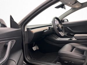 Tesla Model 3 bild 12