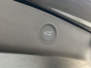 Tesla Model 3 bild 18