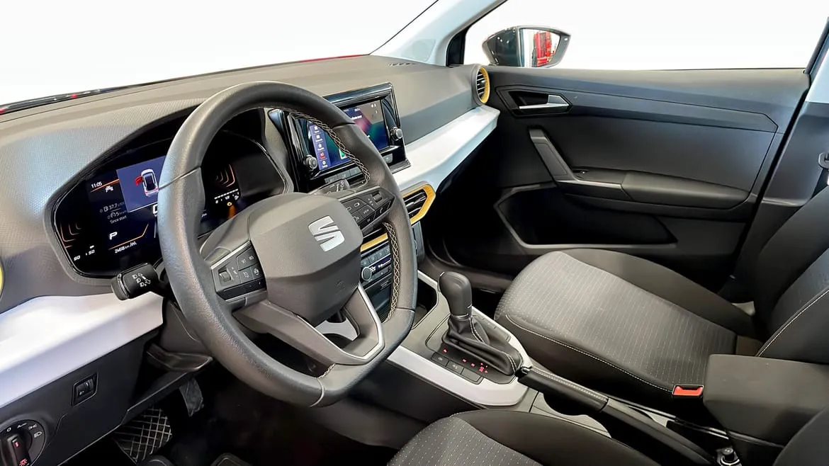 Vehicle image 6