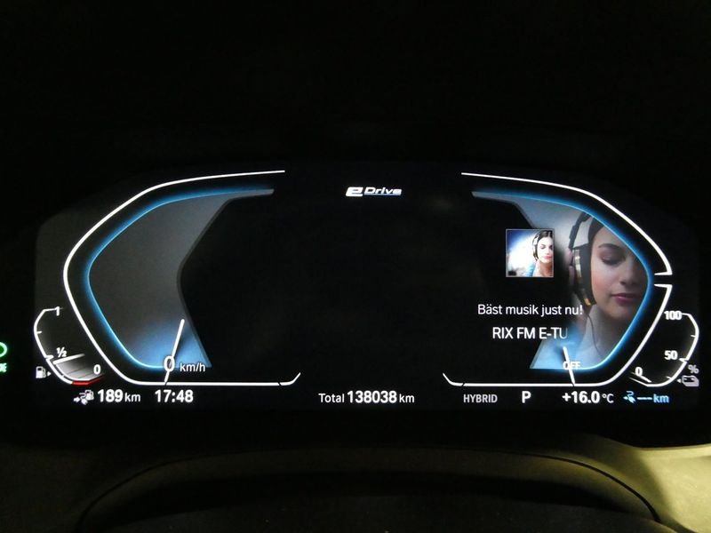 BMW 330 bild 17