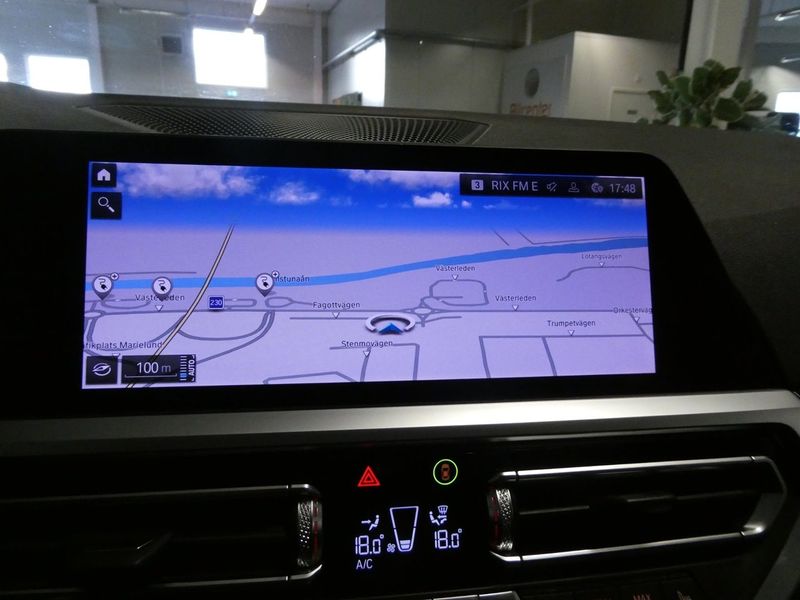 BMW 330 bild 19