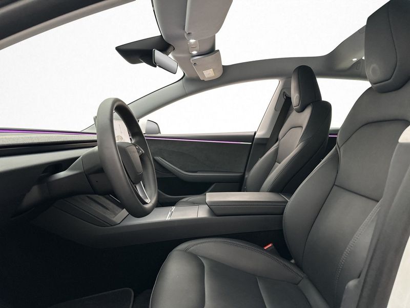 Tesla Model 3 bild 15