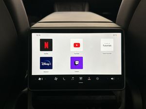 Tesla Model 3 bild 30