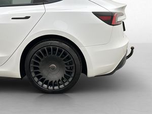 Tesla Model 3 bild 35