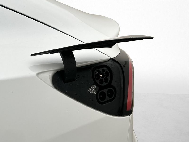 Tesla Model 3 bild 13
