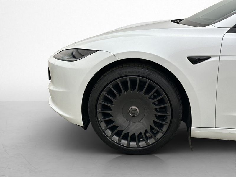Tesla Model 3 bild 34