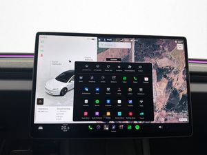 Tesla Model 3 bild 22