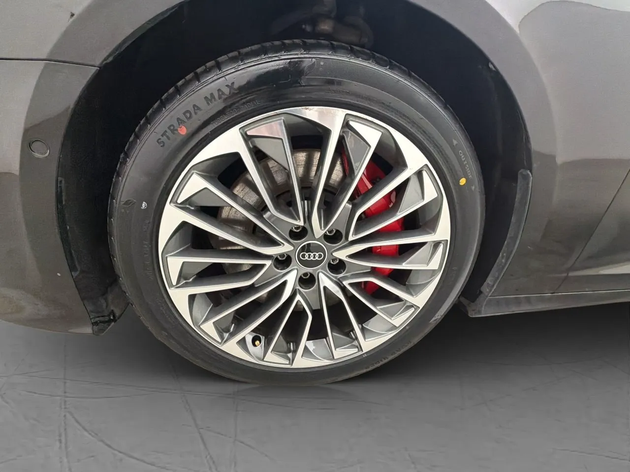Vehicle image 35