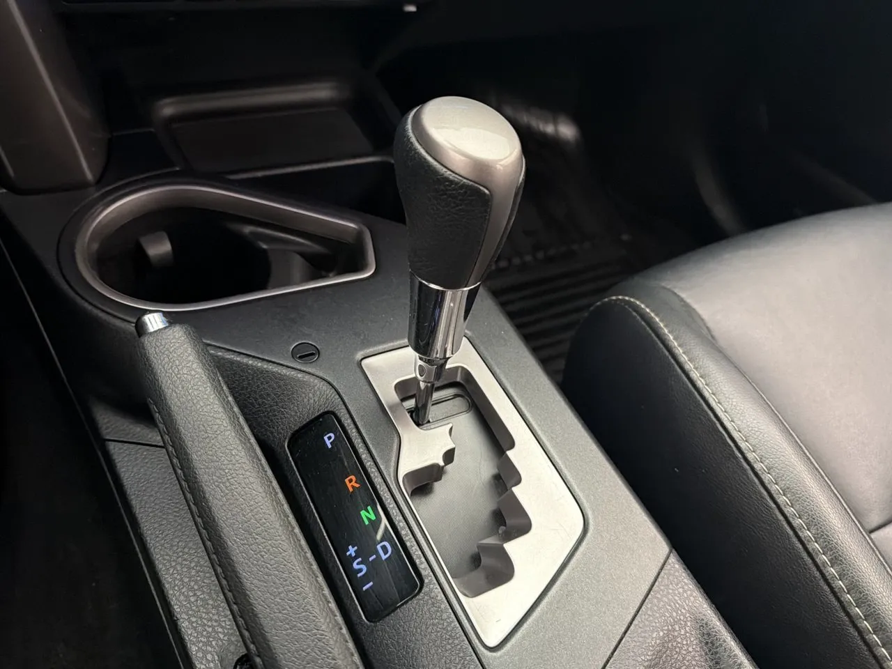 Vehicle image 24