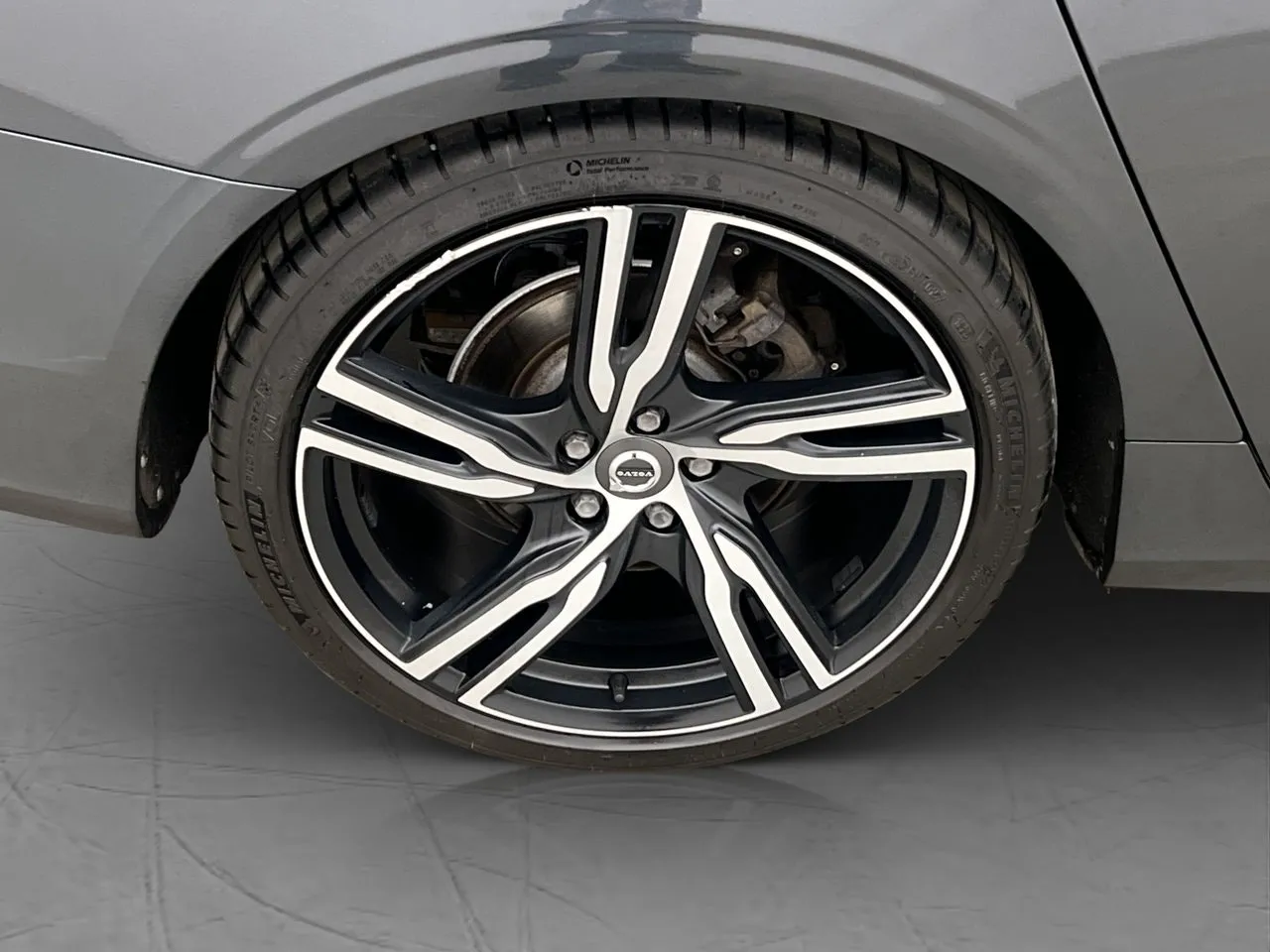 Vehicle image 36