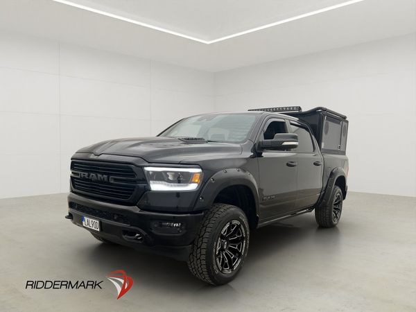 Dodge Ram 1500 Laramie Night 4x4 HUNDKÅPA Carven Pano MOMS - 2020