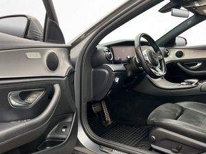 Mercedes E200 bild 10