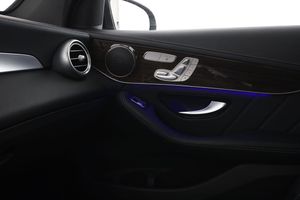 Mercedes GLC300 bild 30