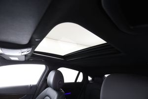 Mercedes GLC300 bild 38