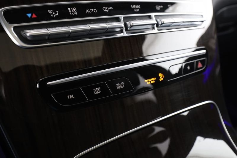 Mercedes GLC300 bild 26