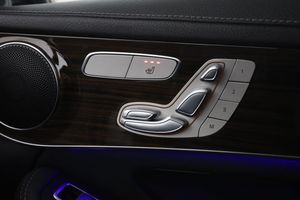 Mercedes GLC300 bild 31