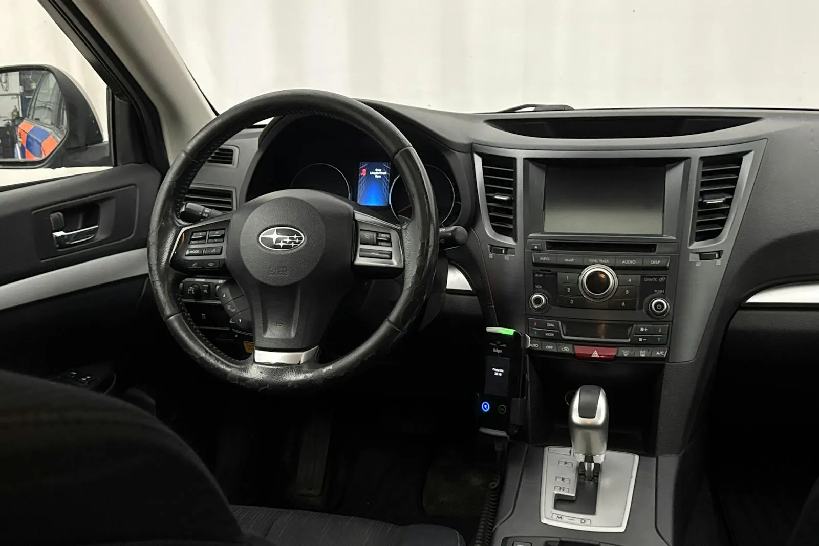 Vehicle image 14