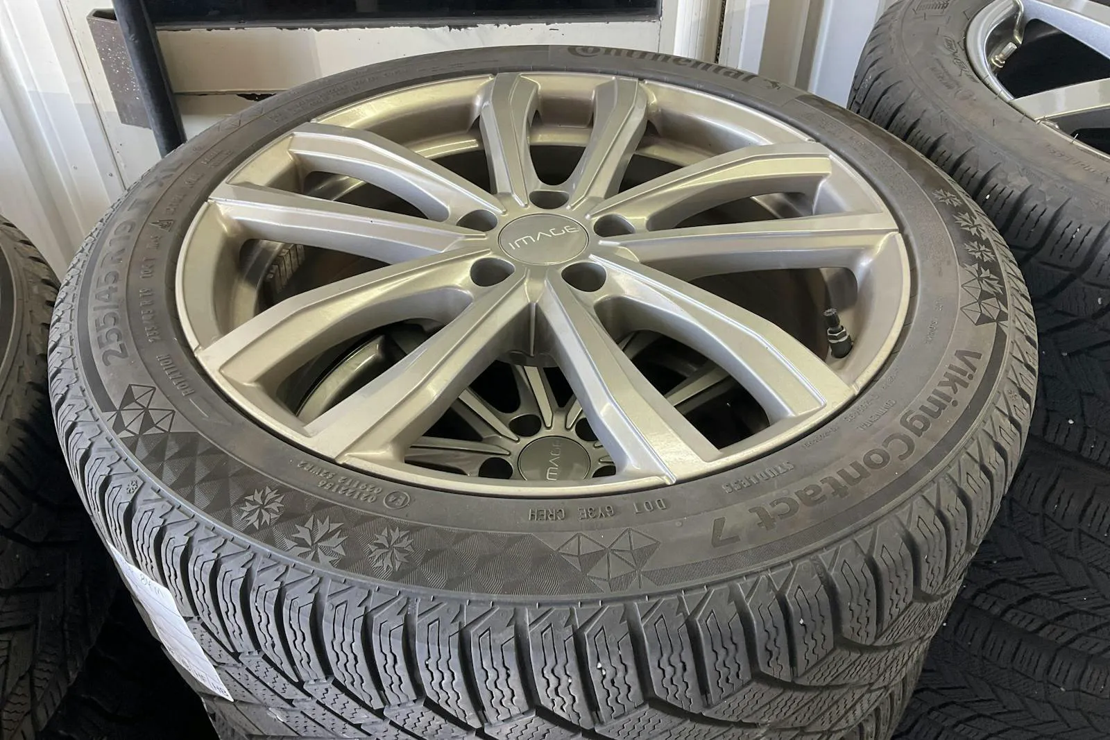 Vehicle image 12