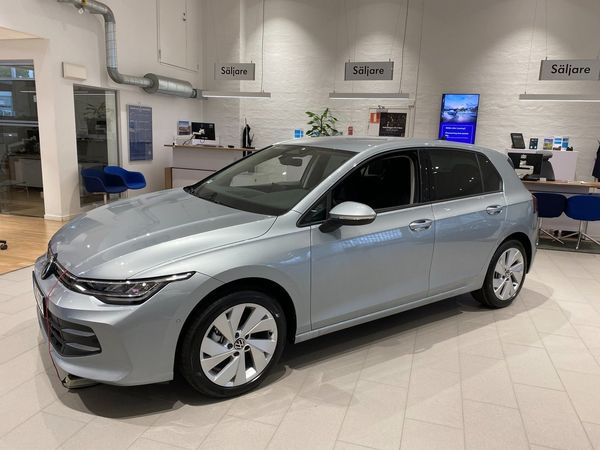 Volkswagen Golf Life 1.5 eTSI DSG - 2026