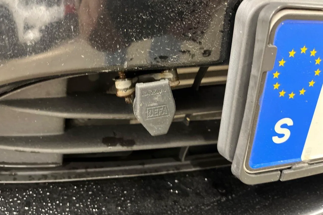 Vehicle image 22