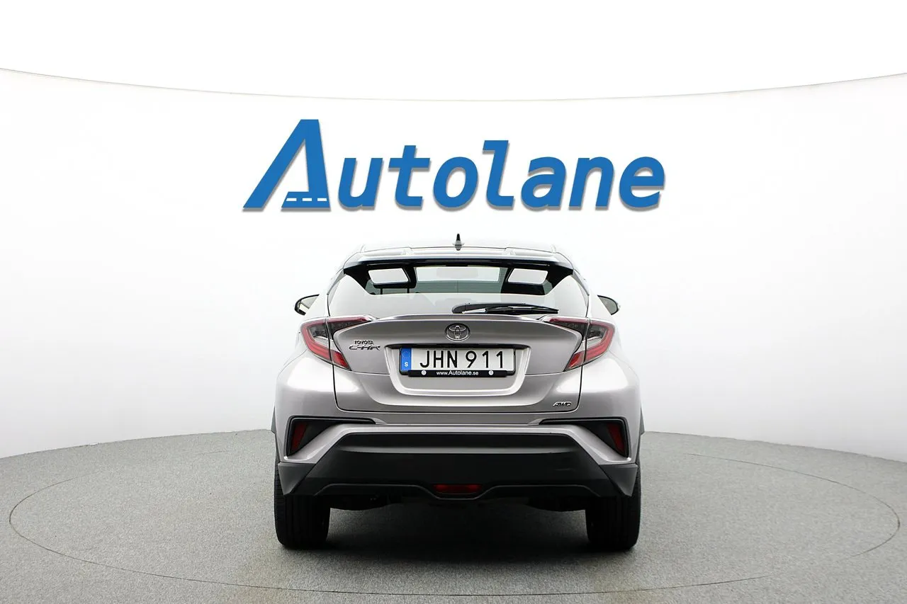 Vehicle image 6