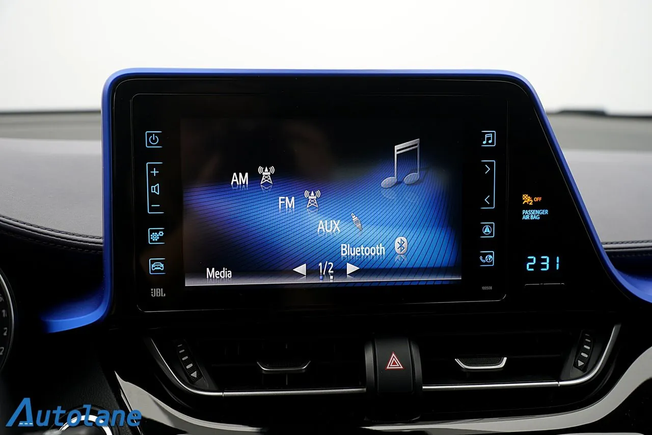 Vehicle image 21