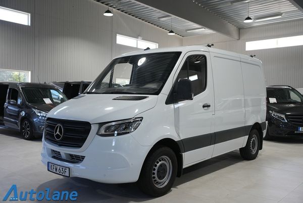 Mercedes Sprinter 317 CDI RWD Panel Van 9G Dragkrok,Inredning,360° - 2024