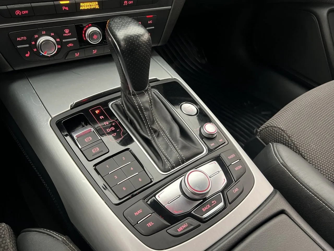 Vehicle image 18