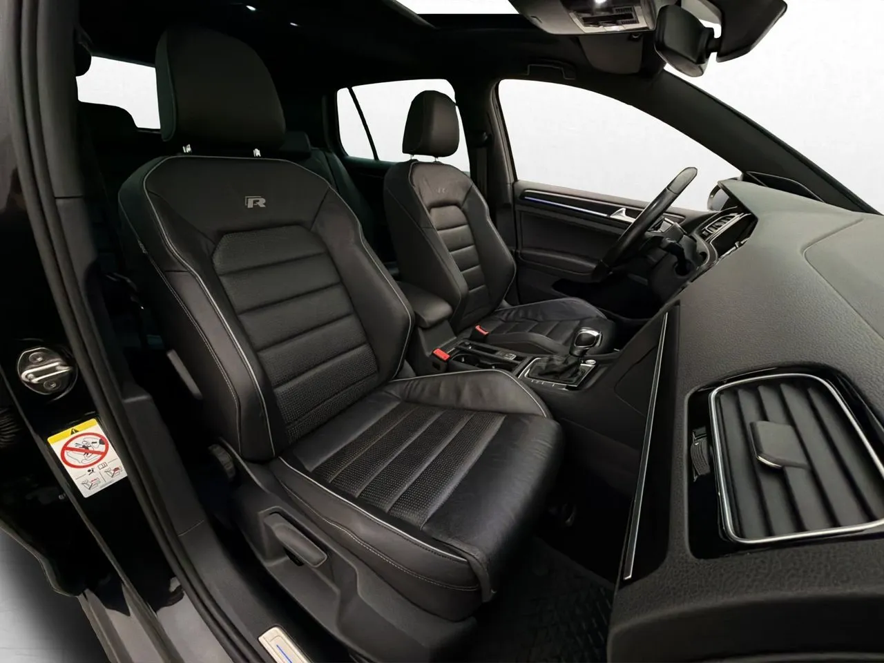 Vehicle image 22