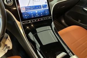 Mercedes GLC220 bild 12