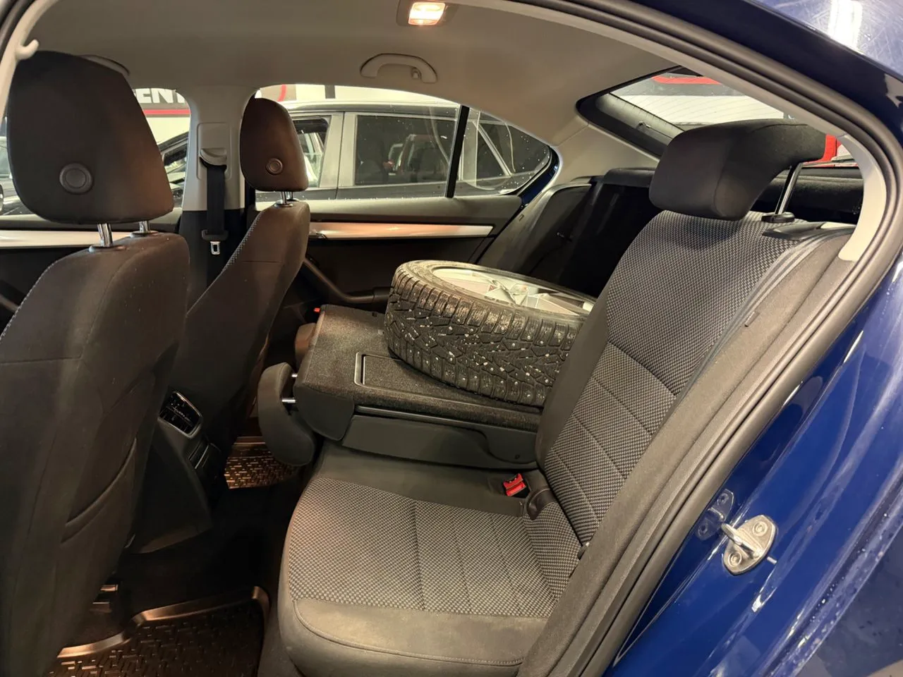 Vehicle image 12