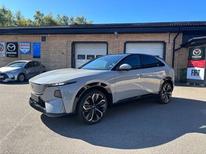 Mazda CX-6e bild 1