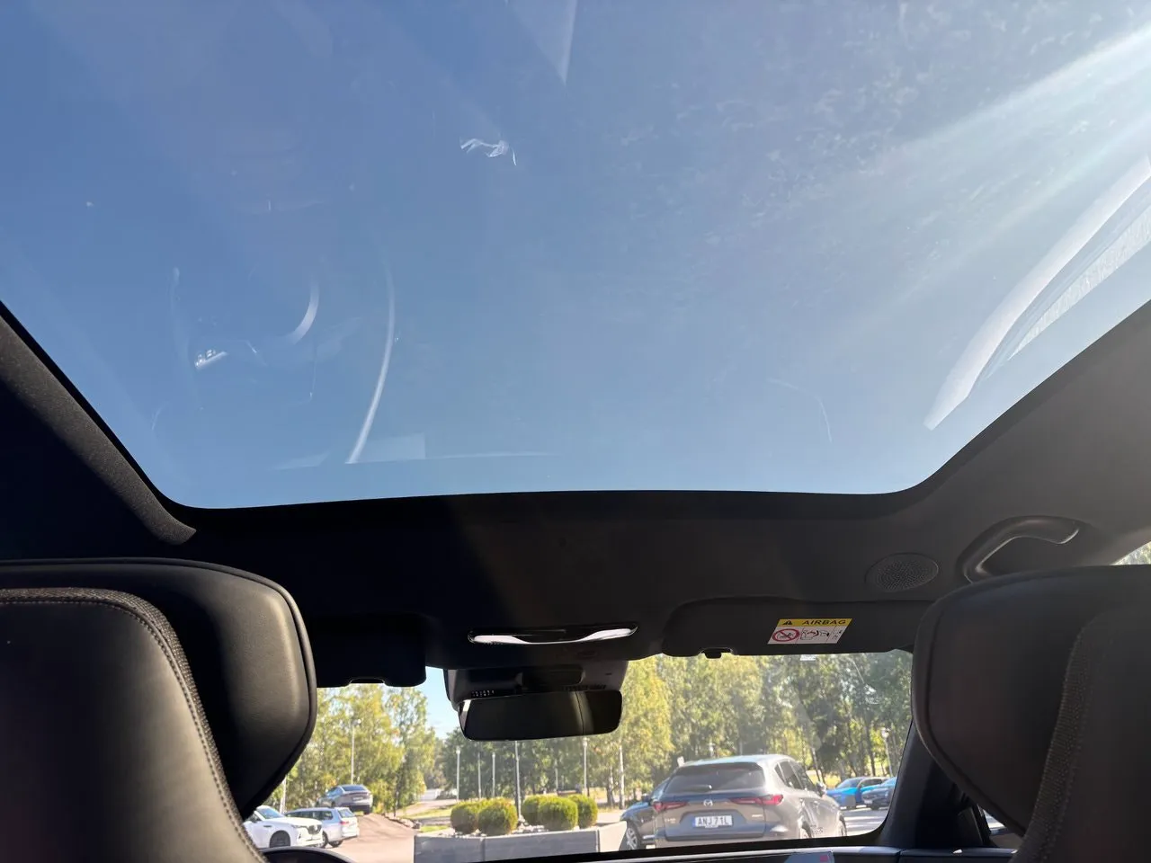 Vehicle image 22