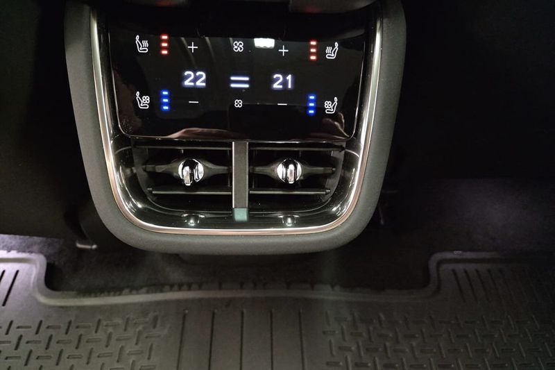 Volvo ES90 bild 19