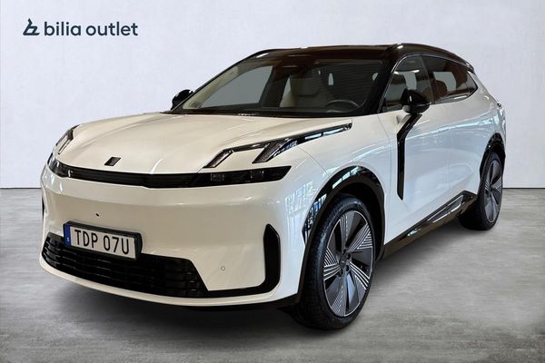 Lynk & Co 08 PHEV More / Drag / Panorama / 360-kam / Keyless / H/K - 2025