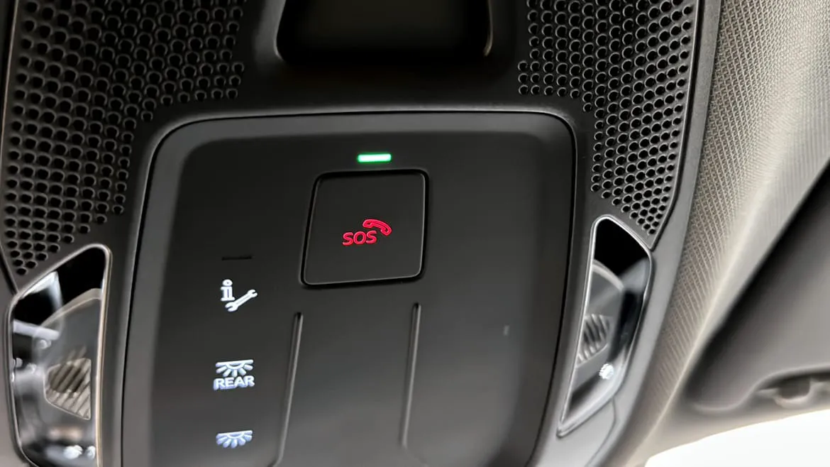 Vehicle image 18