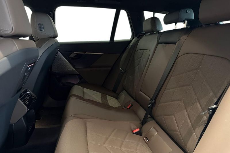 BMW i5 bild 13