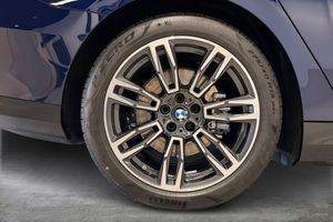 BMW i5 bild 17