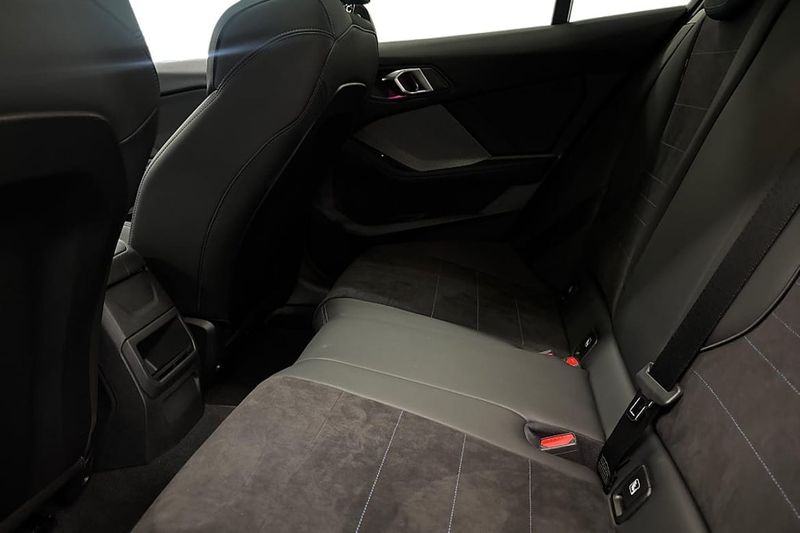 BMW 120 bild 11
