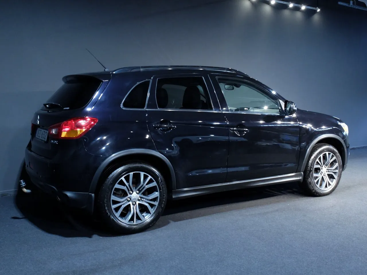 Vehicle image 2