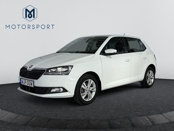 Skoda Fabia 1.0 TSI 95hk Dragkrok Carplay Sensorer Farthållare - 2019