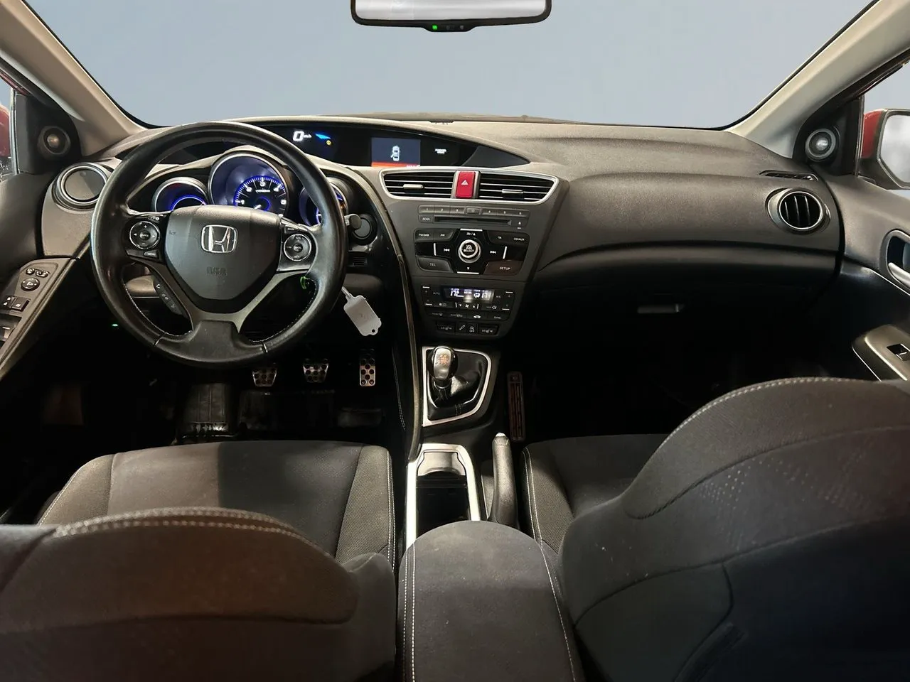 Vehicle image 7