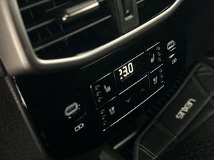 Lexus RX bild 18