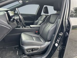 Lexus RX bild 13
