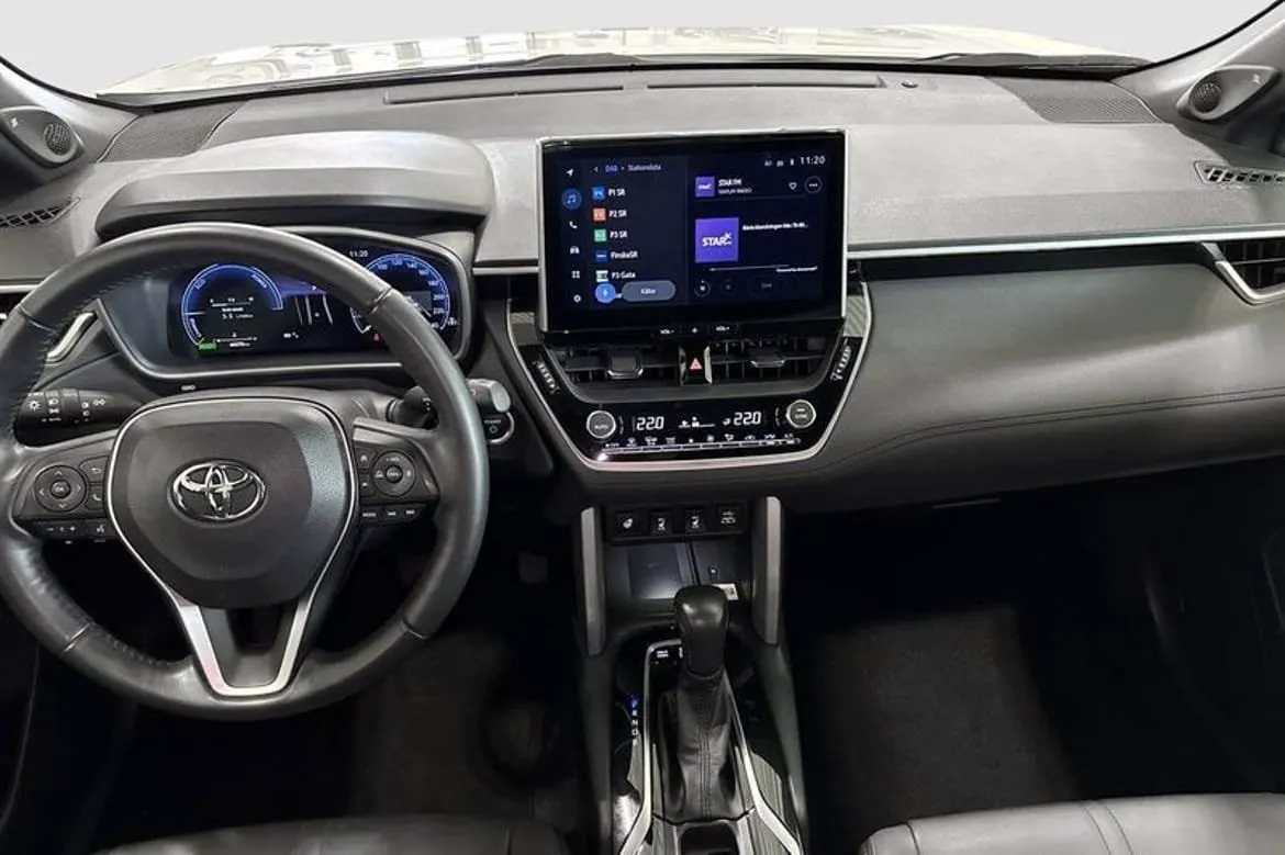 Vehicle image 10