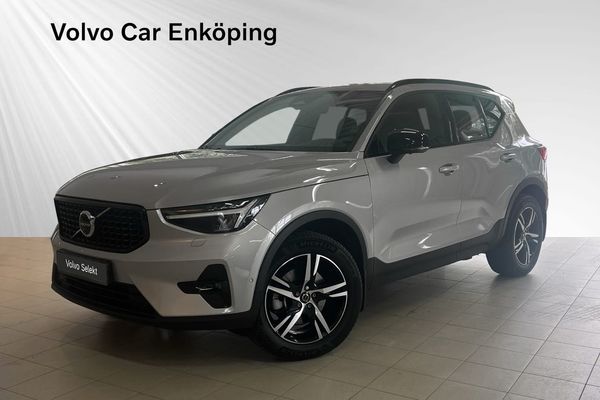 Volvo XC40 B3 FWD Bensin Plus Dark - 2025